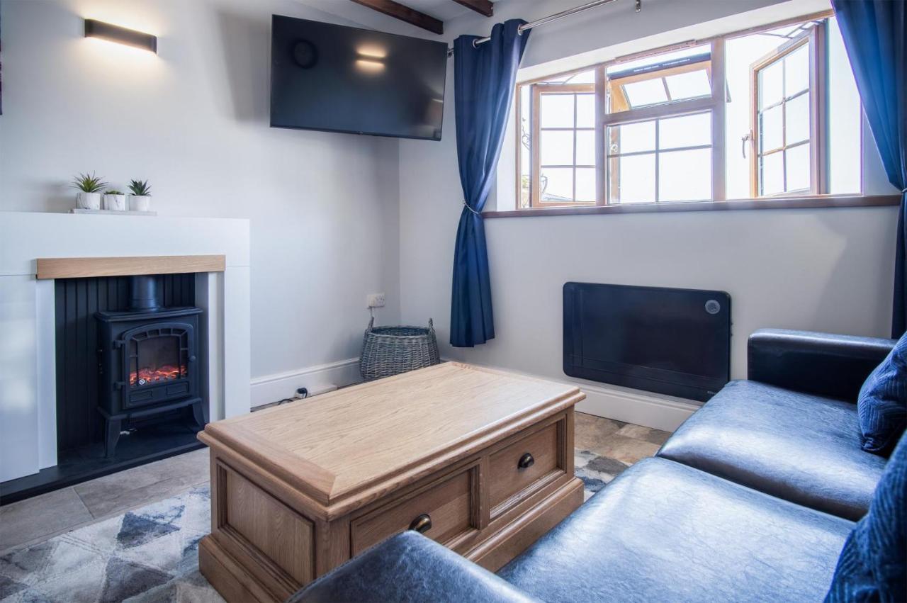 Honeysuckle Cottage - 1 Bedroom Cottage - Amroth Zewnętrze zdjęcie